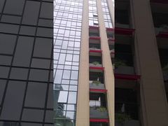 Mái hiên cửa sổ có cánh tay có thể thu vào
