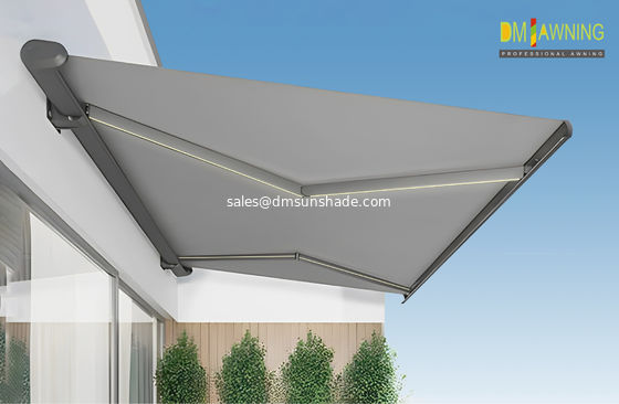 Mặt trời ngoài trời Motorized Lightweight Cửa sổ kéo ra với đèn LED Cửa sổ vườn